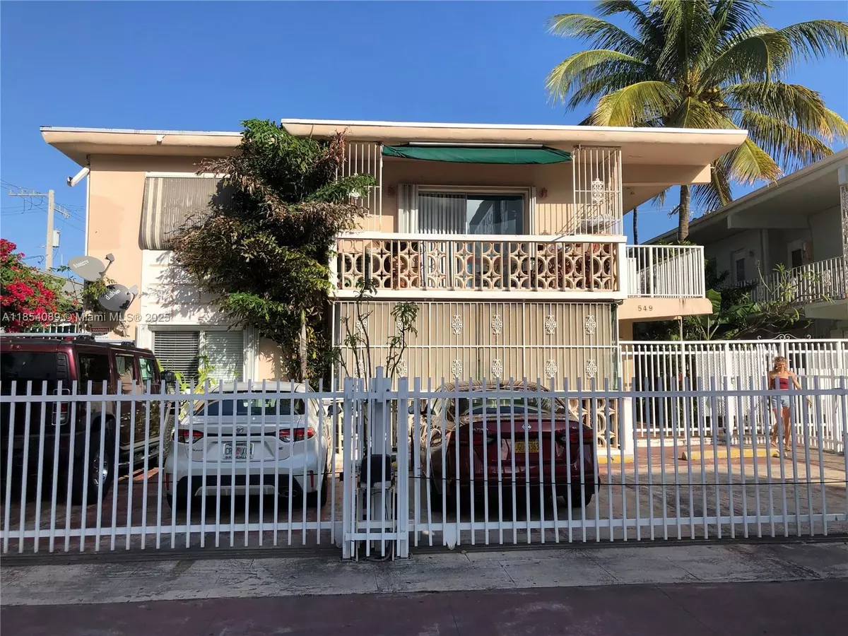 Miami Beach, FL 33139,549 Meridian Ave #8