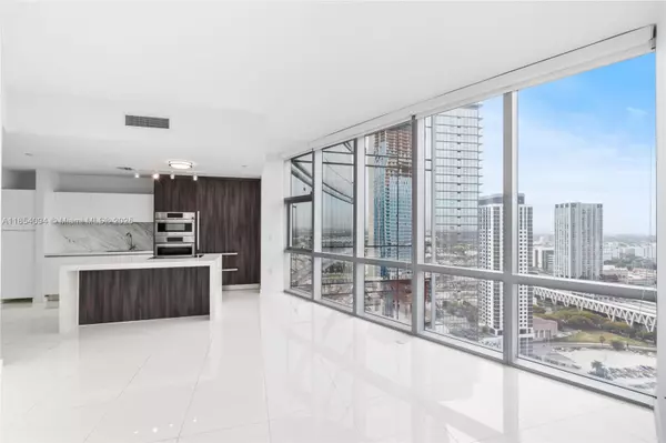 Miami, FL 33132,851 NE 1st Ave #3202