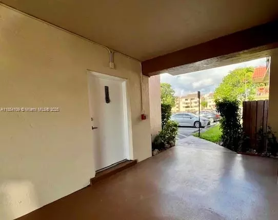 Miami, FL 33176,10401 SW 108th Ave #136