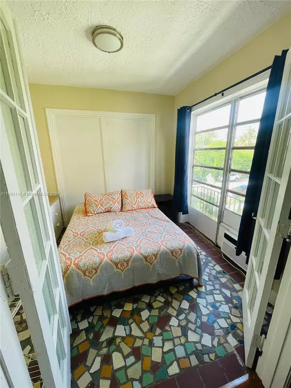 Coral Gables, FL 33134,39 Sidonia Ave #4