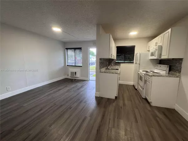 Hollywood, FL 33020,2150 Madison St #10