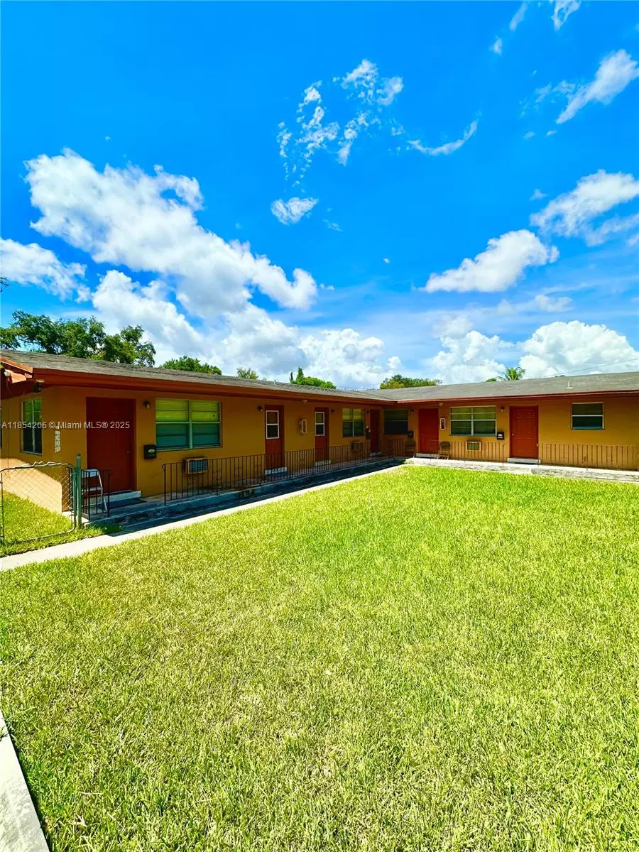 Miami, FL 33161,15002 NE 11th Ct #2