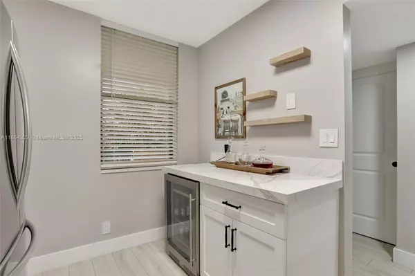 Coconut Creek, FL 33066,2660 N Carambola Cir N #305