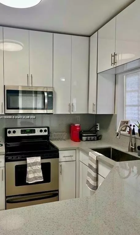 Hialeah, FL 33015,18320 NW 68th Ave #A