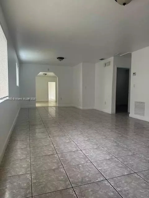 Miami, FL 33127,5700 NW 5th Ave #5702