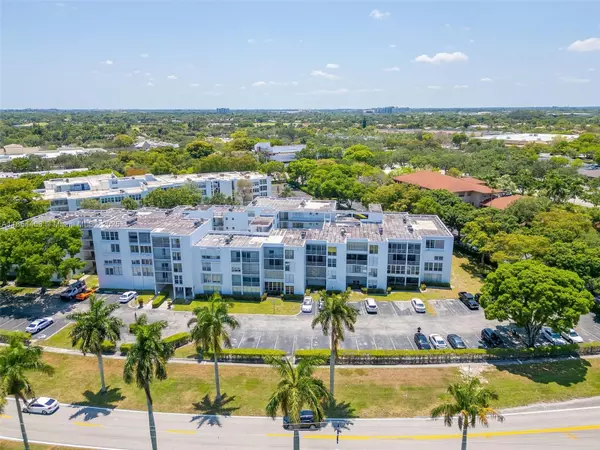 6923 Cypress Rd #A15, Plantation, FL 33317