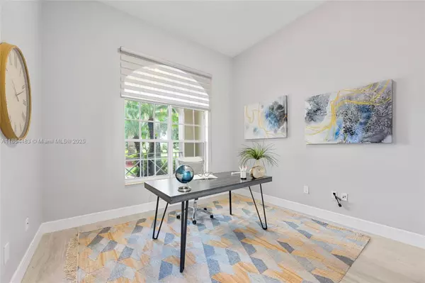 Davie, FL 33330,12590 N Winners Cir