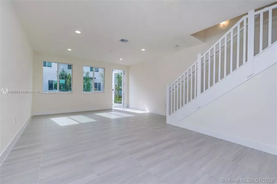 10226 NW 64th Ter #105, Doral, FL 33178