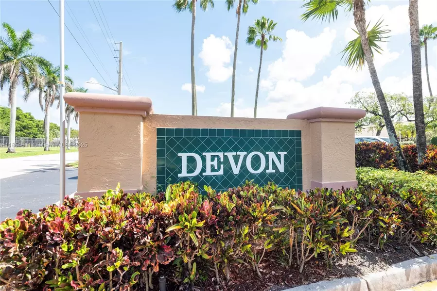 7425 N Devon Dr #107, Tamarac, FL 33321