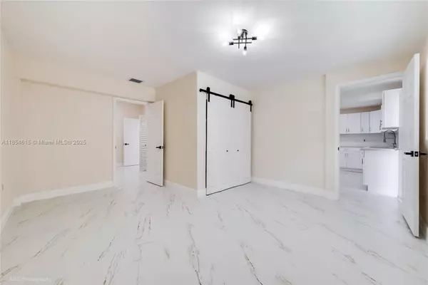 Cutler Bay, FL 33157,10421 SW 184th St #0