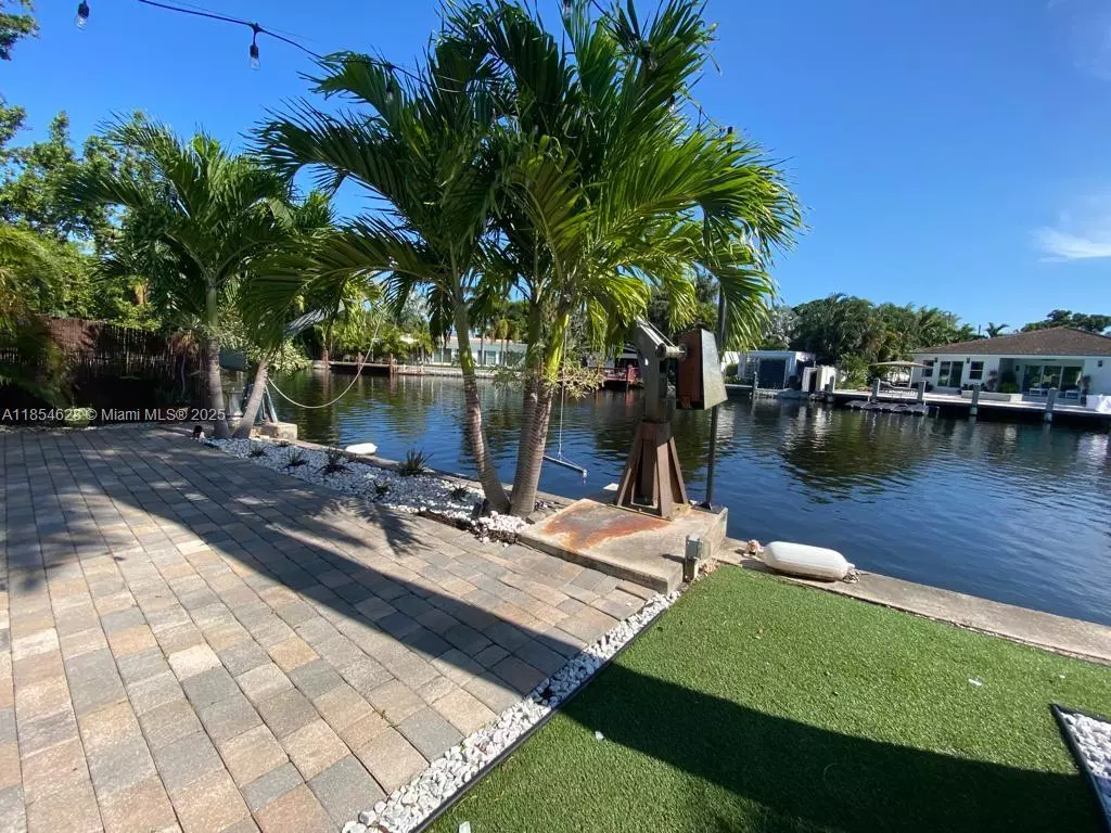 Oakland Park, FL 33334,1350 NE 30th St #0