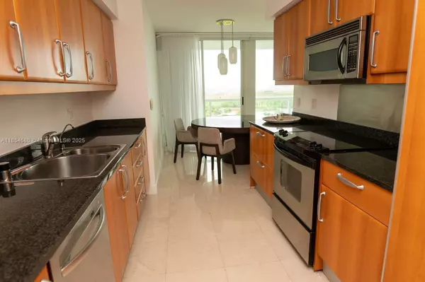 Sunny Isles Beach, FL 33160,16500 Collins Ave #1855