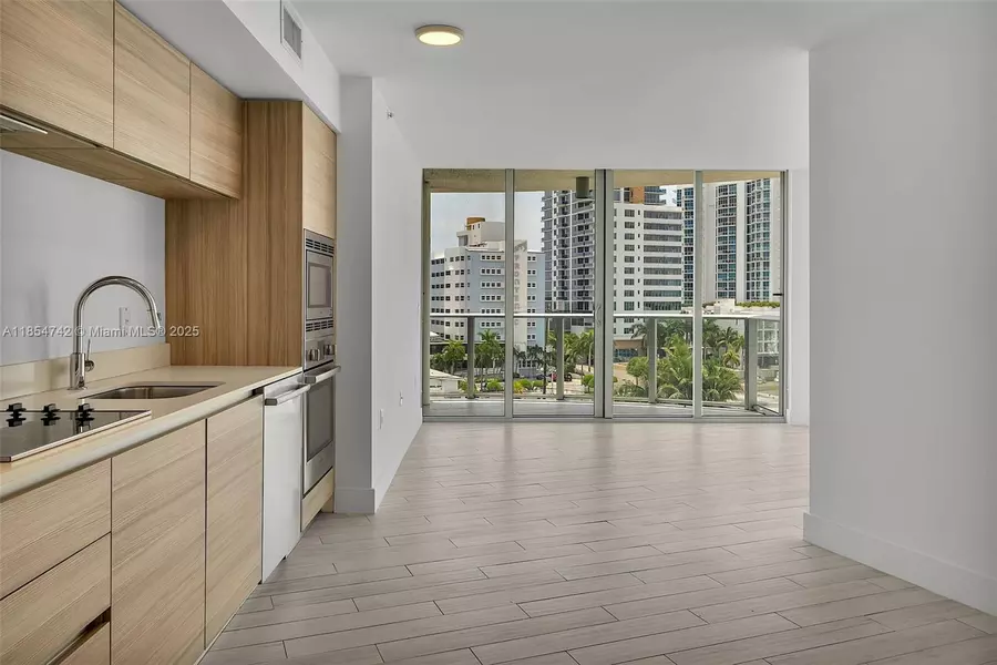 6620 Indian Creek Dr #704, Miami Beach, FL 33141