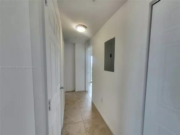 Miami, FL 33130,435 SW 12th Ave #502