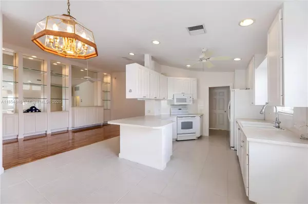 Hobe Sound, FL 33455,8528 SE Retreat Dr