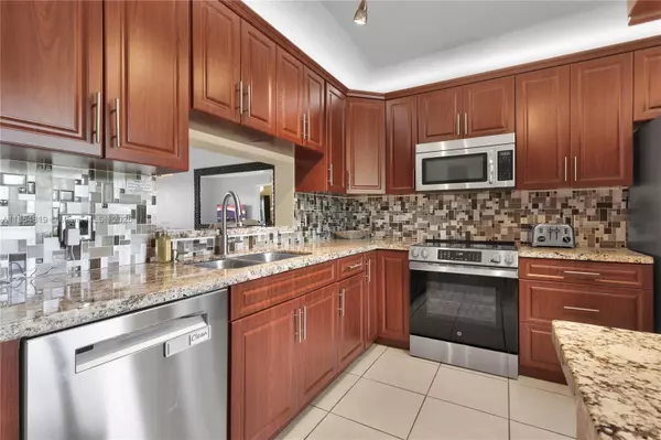 Pembroke Pines, FL 33027,12901 SW 15th Ct #105V