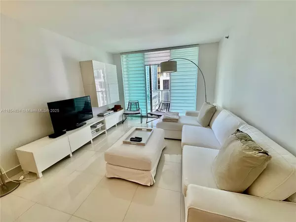 Miami, FL 33131,500 Brickell Ave #1204