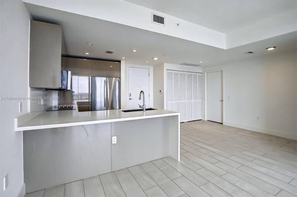 Sunrise, FL 33323,2000 Metropica Way #2502