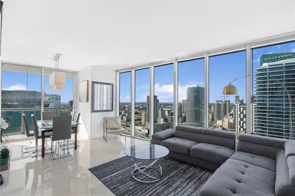 485 Brickell Ave #4404, Miami, FL 33131
