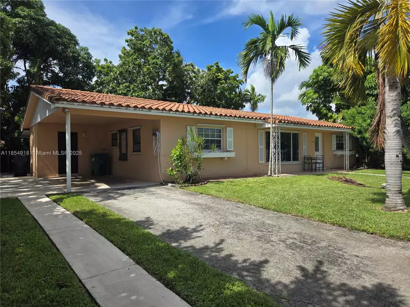 10251 SW 13th St, Miami, FL 33174