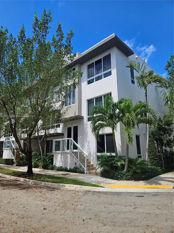 6670 NW 105th Ct #6670, Doral, FL 33178