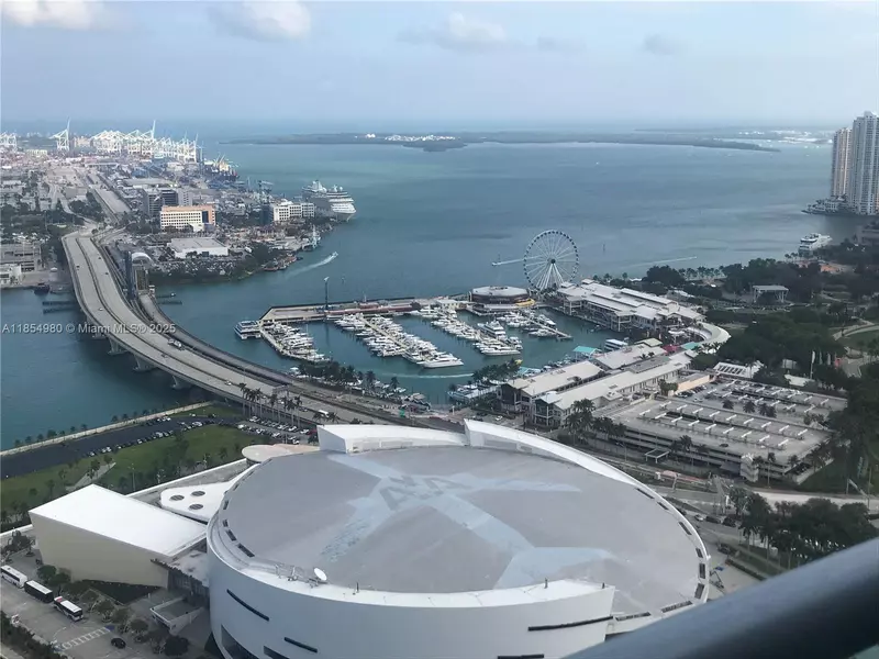 Miami, FL 33132