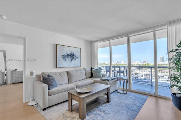 1800 Sunset Harbour Dr #1003, Miami Beach, FL 33139