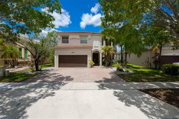 15625 SW 52nd Ct, Miramar, FL 33027