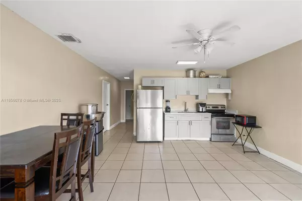 Fort Lauderdale, FL 33311,538 NW 18th Ave #0