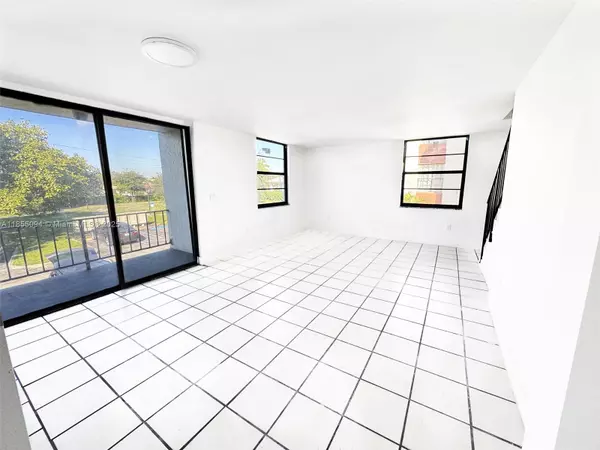 Lauderhill, FL 33313,1746 NW 55th Ave #203
