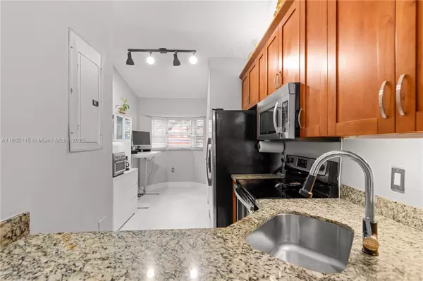 Pembroke Pines, FL 33024,2250 NW 78th Ave #202