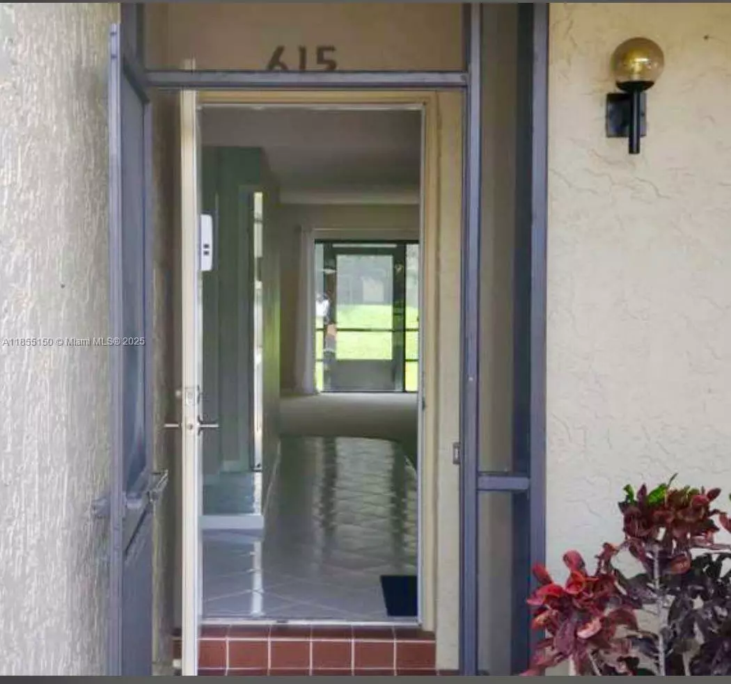 Lake Worth, FL 33467,7843 Willow Spring Dr #615