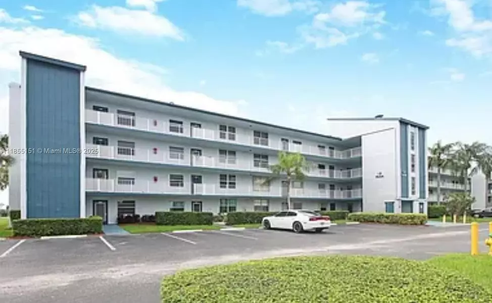 7684 NW 18th St #307, Margate, FL 33063