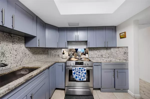 Miami, FL 33179,19051 NE 2nd Ave #1516