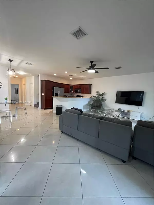 Oakland Park, FL 33309,3450 NW 17th Ter #3450