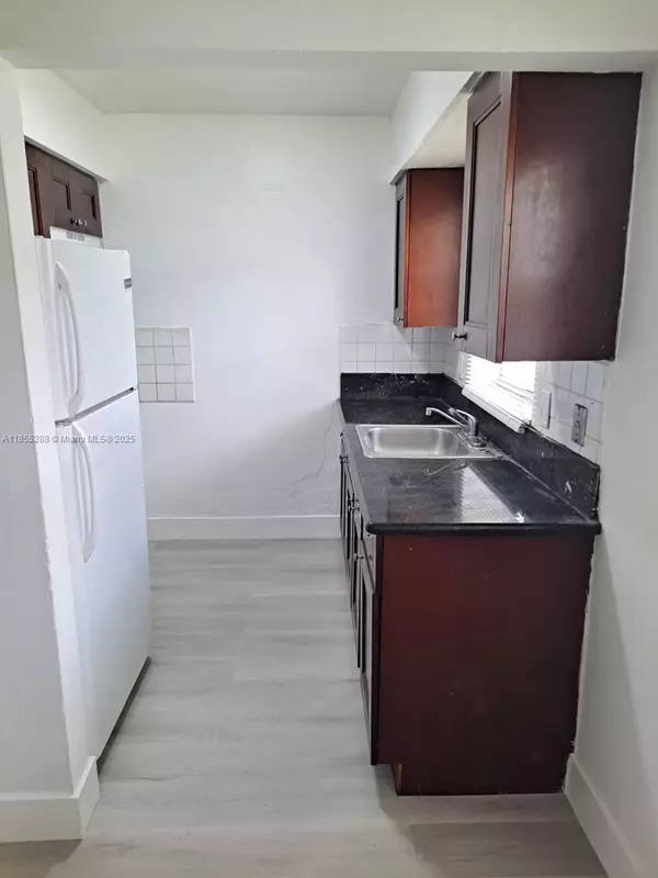 Lauderdale Lakes, FL 33309,4090 NW 31st Ter #3