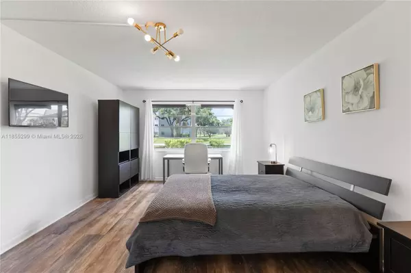 Pembroke Pines, FL 33027,12750 SW 4th Ct #105J