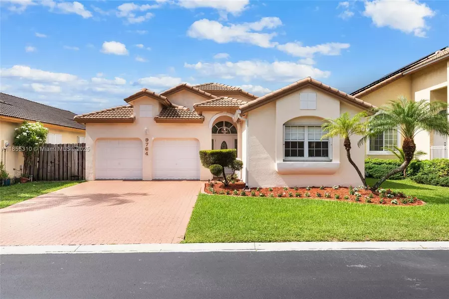 9764 NW 32nd St, Doral, FL 33172