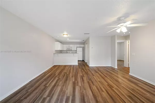 West Palm Beach, FL 33417,5320 Elmhurst Rd #A