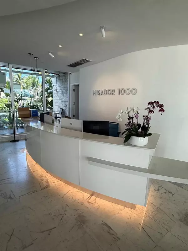 Miami Beach, FL 33139,1000 West Ave #828