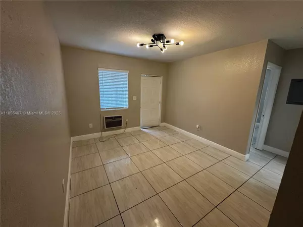 Opa Locka, FL 33054,1940 Washington Ave #12