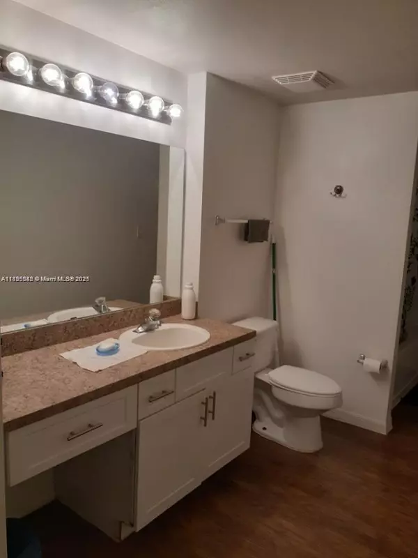 Pembroke Pines, FL 33025,11700 SW 2nd St #13305