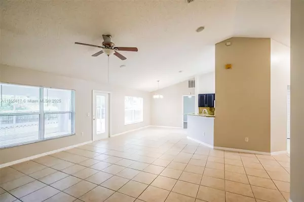 Port St Lucie, FL 34983,6447 NW Halibut St