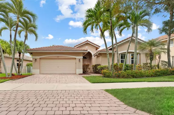 1487 Blue Jay Cir, Weston, FL 33327