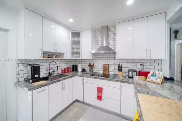 Miami, FL 33134,3715 SW 29th St