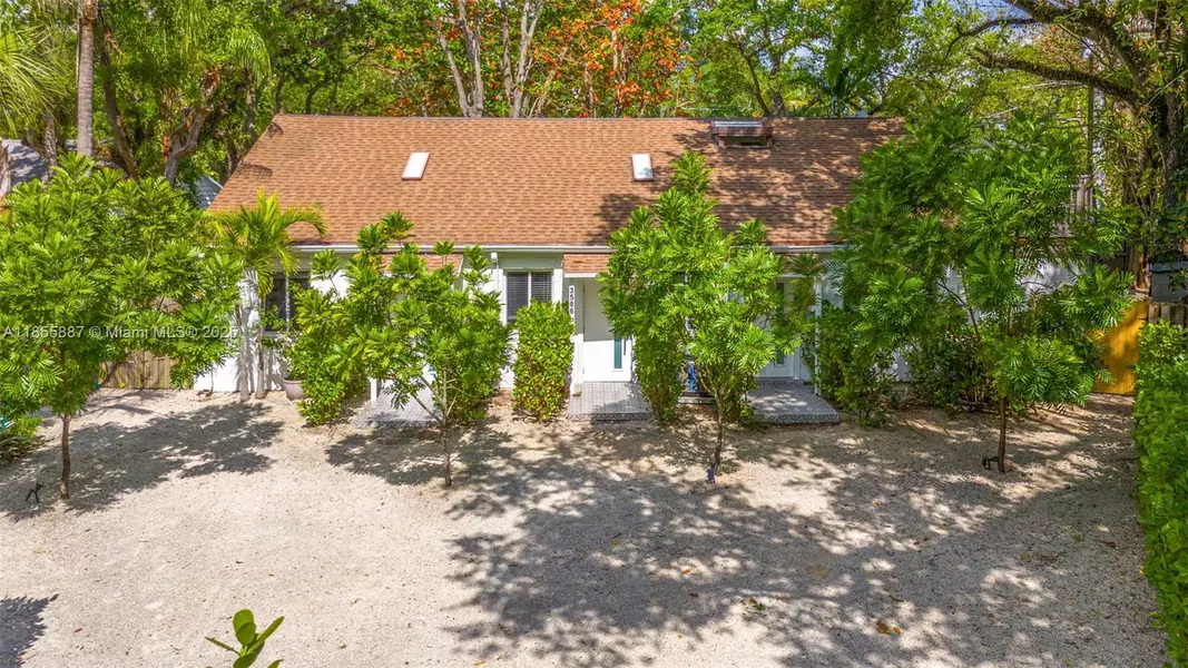 3586 Main Hwy, Coconut Grove, FL 33133