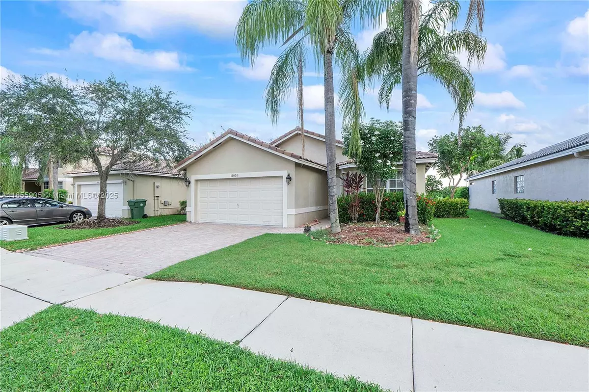 Pembroke Pines, FL 33025,11851 SW 7th St