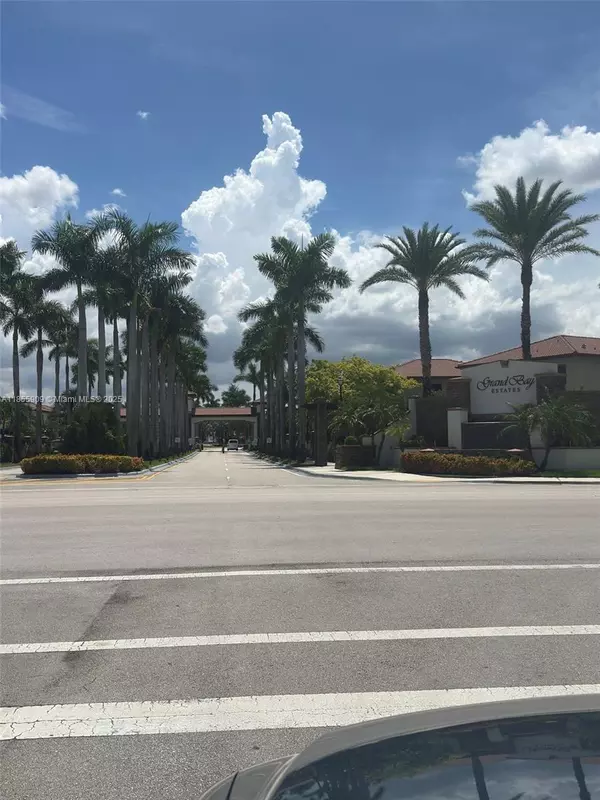 Doral, FL 33178,9941 NW 86th Ter #9941