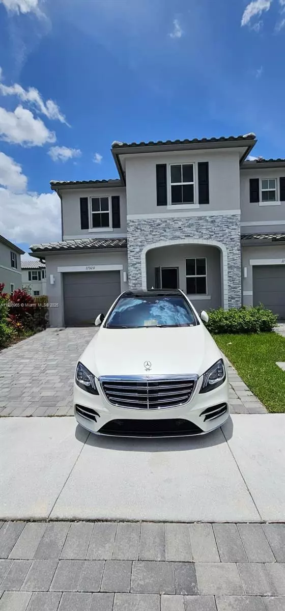 11920 NW 47th Mnr, Coral Springs, FL 33076