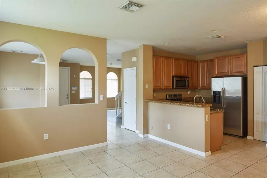 27910 SW 140 AV, Homestead, FL 33032